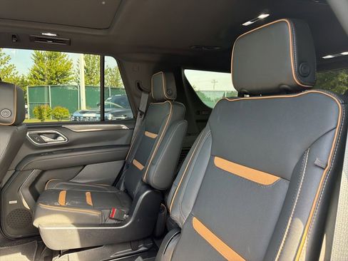 Certified 2023 GMC Yukon AT4 w/ AT4 Premium Package AWD/4WD image 16