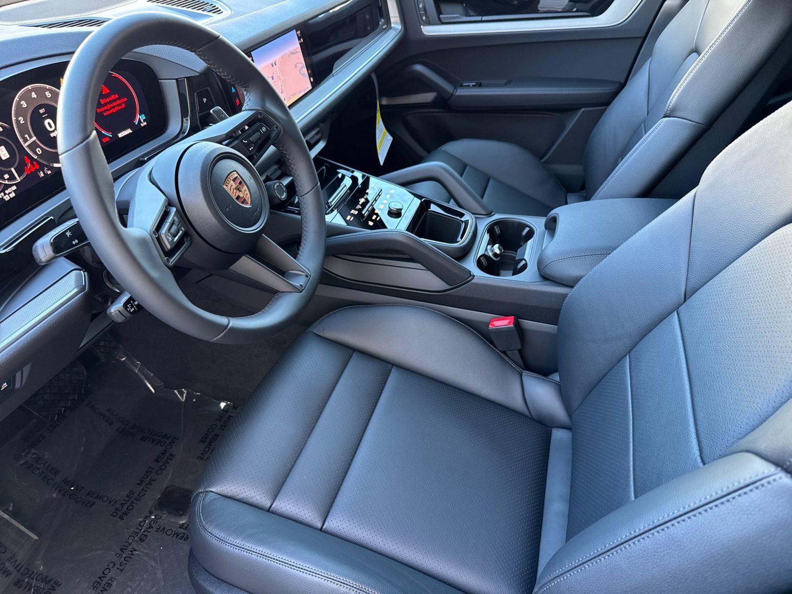 Certified 2026 Porsche Cayenne AWD/4WD image 4
