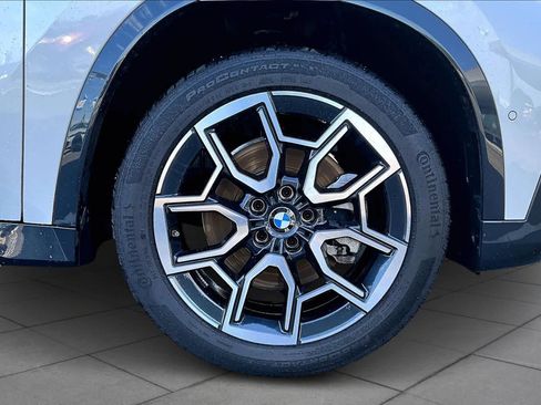 Certified 2025 BMW X1 xDrive28i image 11