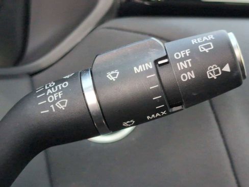 Used 2025 Land Rover Range Rover Velar Dynamic SE AWD/4WD image 26
