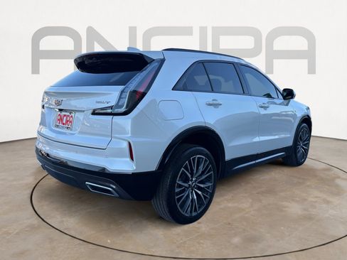 Used 2024 Cadillac XT4 Sport image 11
