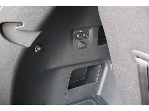 Used 2022 Kia Telluride S FWD image 50