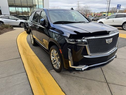 Certified 2022 Cadillac Escalade Premium Luxury Platinum w/ LPO, Radiant Package image 1