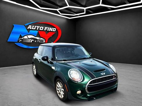 Used 2014 MINI Cooper S FWD image 2