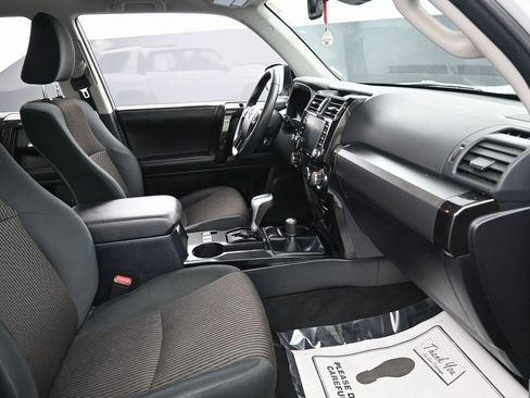 Used 2024 Toyota 4Runner TRD Off-Road image 34