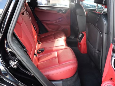 Used 2015 Porsche Macan S AWD/4WD image 26