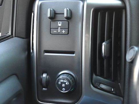 Used 2019 Chevrolet Silverado 1500 LT w/ All Star Edition RWD image 33
