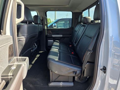 New 2025 Ford F350 Lariat w/ Lariat Ultimate Package image 24