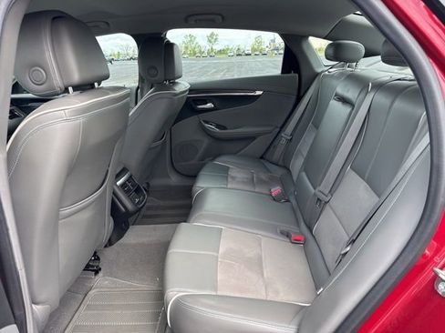 Used 2014 Chevrolet Impala LT FWD image 7