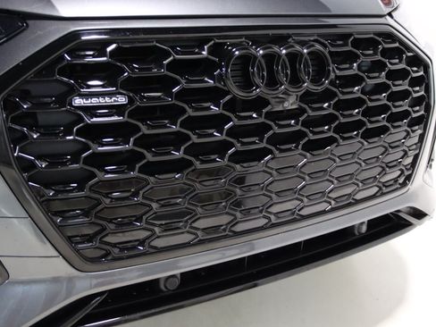 Used 2025 Audi Q5 Prestige AWD/4WD image 36