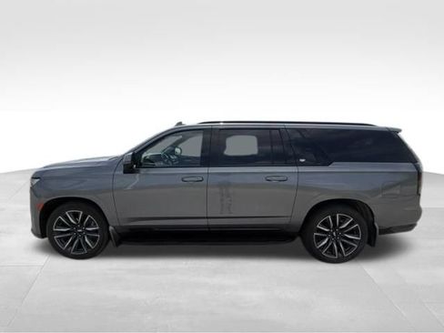 Used 2022 Cadillac Escalade ESV Sport Platinum AWD/4WD image 3