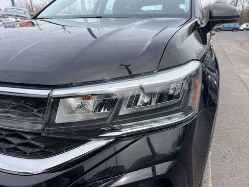 Used 2024 Volkswagen Taos S image 10