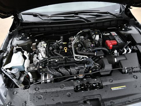 Used 2024 Nissan Altima 2.5 SV image 28