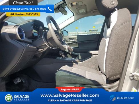 Used 2025 Chevrolet Trax LS w/ Driver Confidence Package FWD image 9