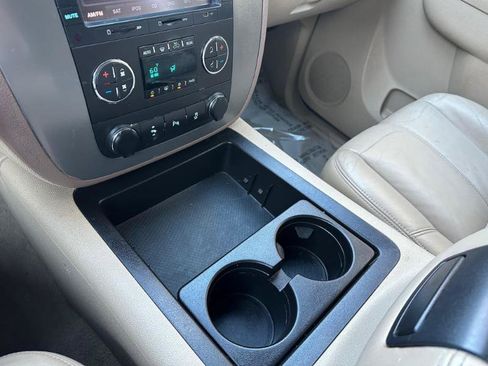 Used 2012 GMC Yukon SLT w/ SLT-2 Equipment Package image 32