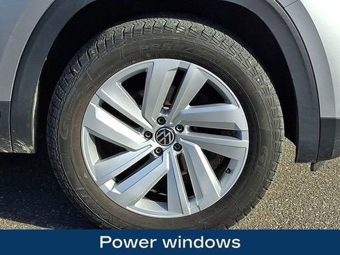 Used 2020 Volkswagen Atlas Cross Sport SE image 10