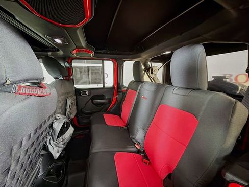 Used 2018 Jeep Wrangler Unlimited Sport S image 29