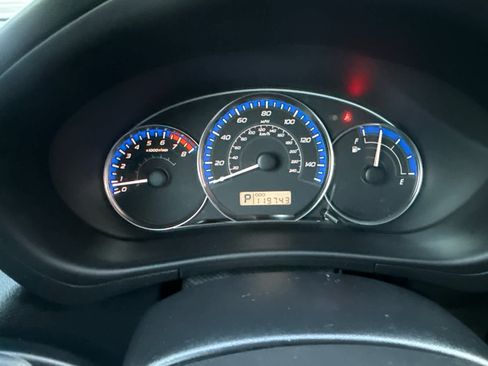 Used 2012 Subaru Forester 2.5X w/ Popular Pkg 3 AWD/4WD image 18