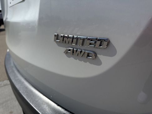 Used 2015 Toyota RAV4 Limited image 5