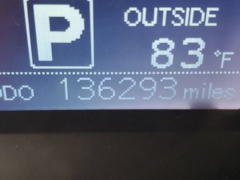Used 2016 Toyota Highlander Plus FWD image 15