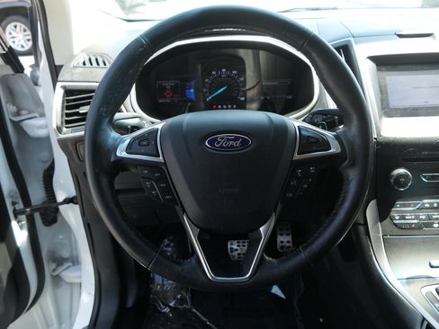 Used 2017 Ford Edge SEL w/ Equipment Group 201A FWD image 18