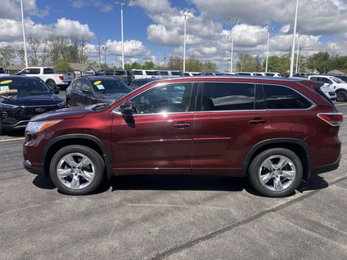 Used 2015 Toyota Highlander Limited Platinum AWD/4WD image 4
