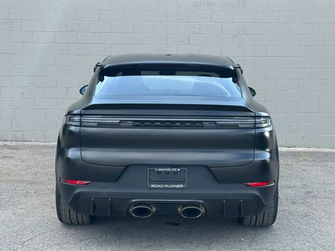 Used 2025 Porsche Cayenne Turbo GT AWD/4WD image 8