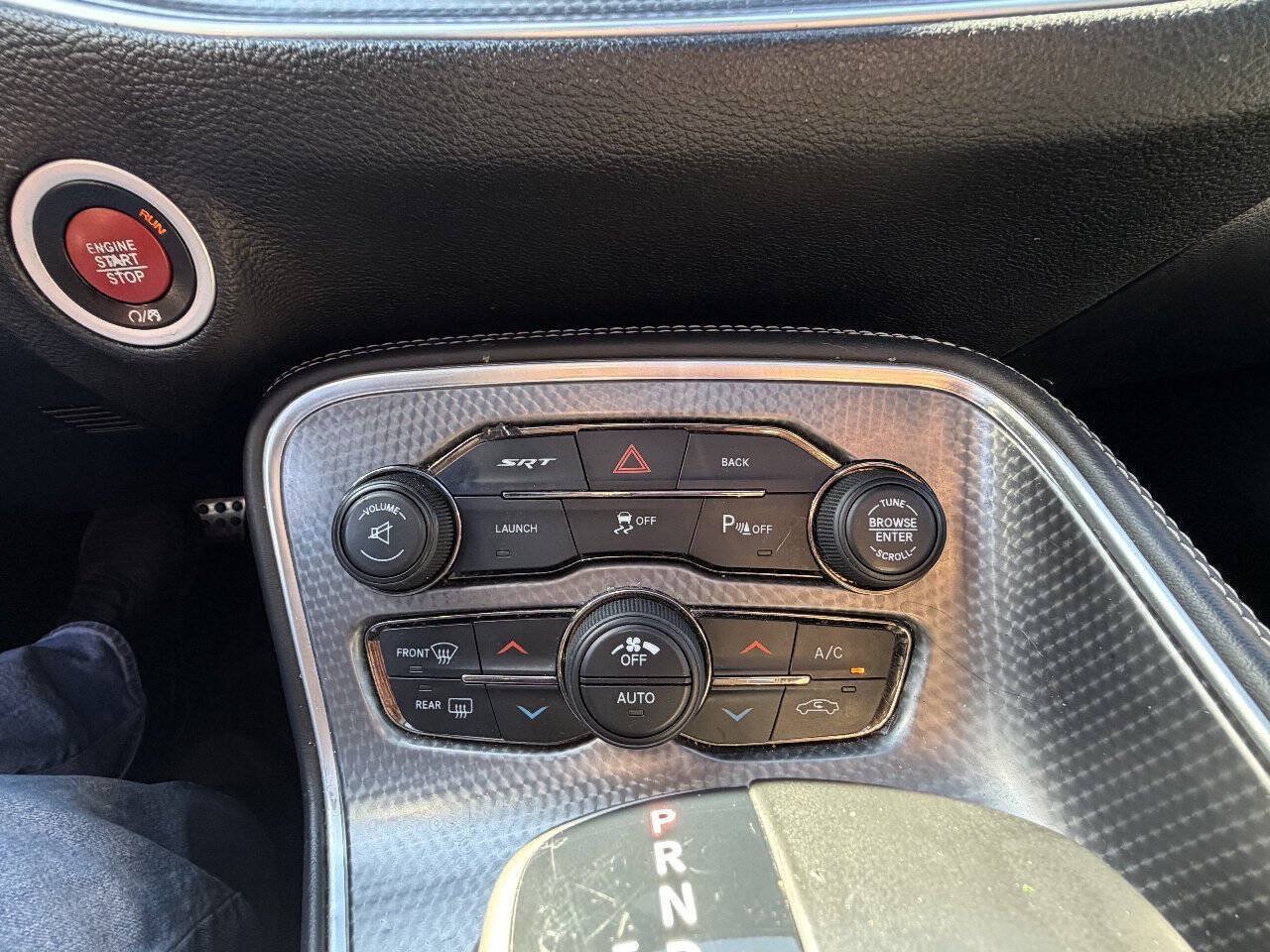 Used 2016 Dodge Challenger SRT Hellcat RWD image 21