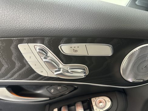 Used 2017 Mercedes-Benz GLC 300 4MATIC image 10