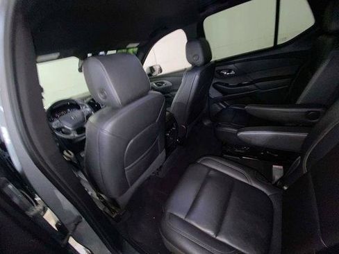 Used 2023 Chevrolet Traverse LT w/ Midnight/Sport Edition AWD/4WD image 33