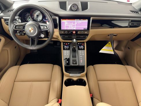 Certified 2026 Porsche Macan S AWD/4WD image 17