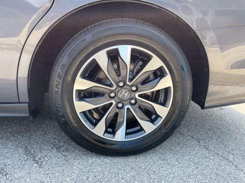 Used 2024 Honda Odyssey EX-L image 55