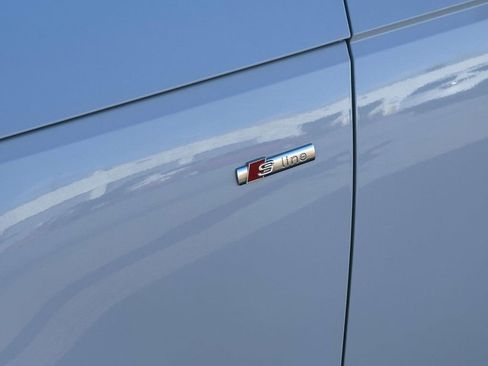 Used 2018 Audi A4 2.0T Premium Plus image 9