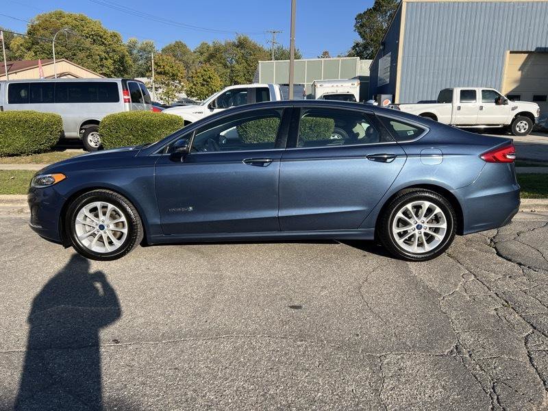 Used 2019 Ford Fusion SEL FWD image 5