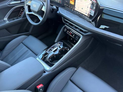 New 2025 Audi Q5 Premium Plus image 13