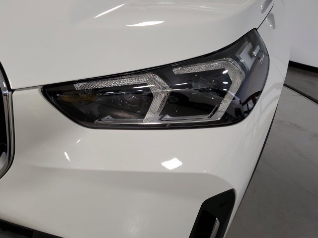 Used 2023 BMW X1 xDrive28i w/ Convenience Package AWD/4WD image 30