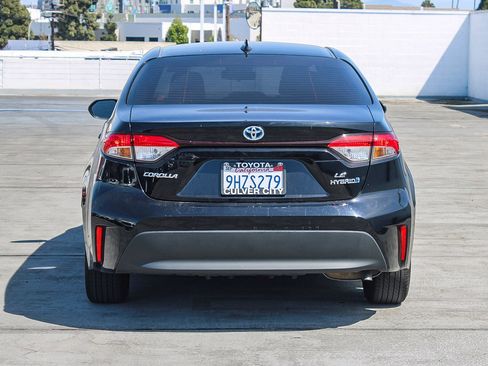 Certified 2024 Toyota Corolla LE image 8