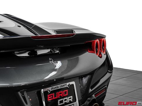Used 2021 Ferrari F8 Tributo RWD image 23