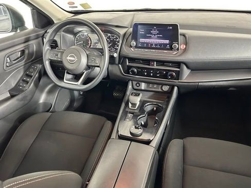 Used 2024 Nissan Rogue S AWD/4WD image 13