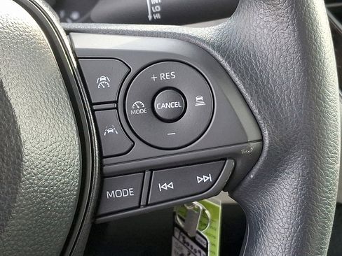 Certified 2025 Toyota Corolla LE image 21