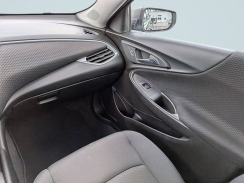 Used 2023 Chevrolet Malibu LS FWD image 15