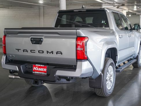 New 2026 Toyota Tacoma SR5 AWD/4WD image 7