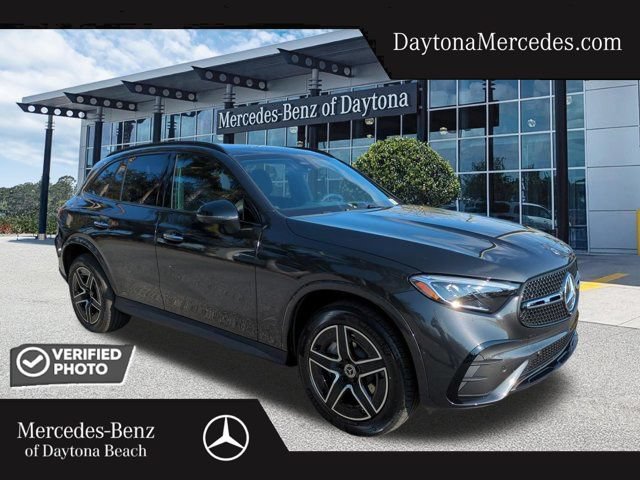 Used 2026 Mercedes-Benz GLC 300 4MATIC image 1