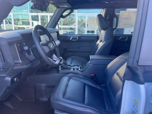 New 2026 Ford Bronco Badlands image 4