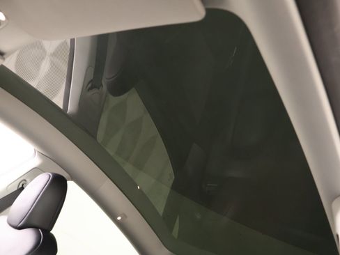 Used 2023 Tesla Model Y Long Range AWD/4WD image 13