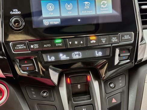 Used 2019 Honda Odyssey EX-L image 18