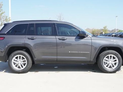 New 2026 Jeep Grand Cherokee Laredo X RWD image 10