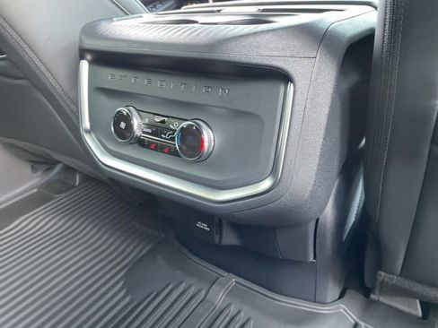 New 2026 Ford Expedition Max Platinum w/ Stealth Appearance Package image 61
