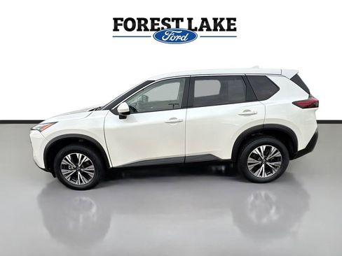 Used 2023 Nissan Rogue SV image 4