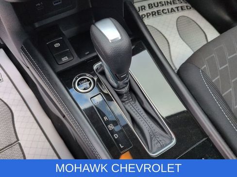 Used 2023 Nissan Kicks SV FWD image 15